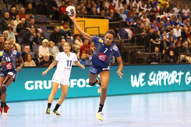 Goal shot by Allison Pineau France vs Paraguay Handball Women World Cup 05 12 2017 Trier Copyright: xWeiss xEibner-Pressefotox EP_rws