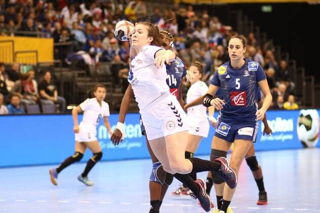 Goal scored by Sabrina Conce Fiore Canata Morinigo Paraguay France vs Paraguay Handball Women World Cup 05 12 2017 Trier Copyright: xWeiss xEibner-Pressefotox EP_rws