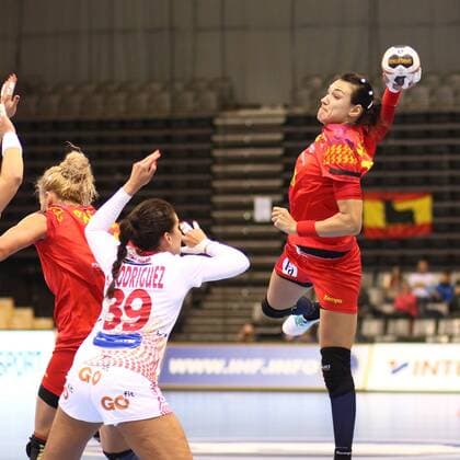 Goal of Cristina Neagu Rumaenia Romania vs Spain Handball Women World Cup 05 12 2017 Trier Copyright: xWeiss xEibner-Pressefotox EP_rws