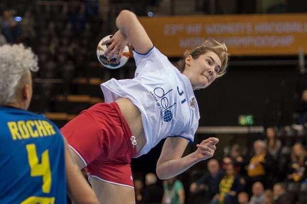 Karina Sabirova Russia Russia 31 at throw throws the ball Handball Women World Cup Russia Brazil xobx