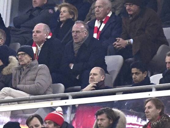 05 12 2017 Football UEFA Champions League 2017 2018 Group Stage 6 Gameday FC Bayern Munich Paris Saint Germain in the Allianz Arena Munich VIP stand with Nasser Ghanim Al Khelaifi down right Qatar Investor and President PSG Chairman Karl Heinz Rummenigge middle up FC Bayern Munich President Uli Hoeness li above FC Bayern