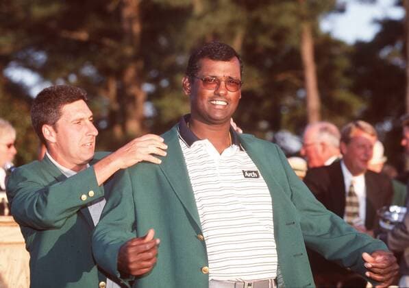 2000, Vijay Singh won the MASTERS here, he gets the Green Jacket by Jose Maria Olazabal Augusta U S A