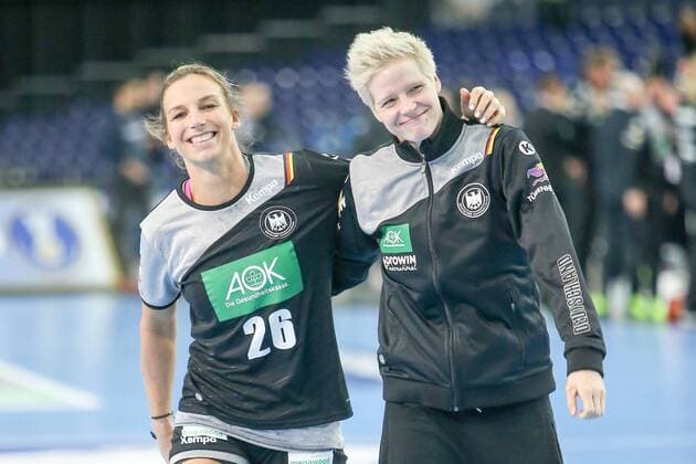 Germany China Handball Women WC Leipzig 06 12 2017 Arena Leipzig World Cup 2017 Handball Women Preliminary Group D Germany GER vs Peoples Republic of China CHN 24 9 10 3 Pictured v l Angie Geschke 26 Germany and goalkeeper Clara Woltering 16 Germany