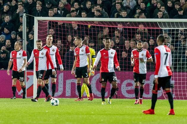 ROTTERDAM - Feyenoord - Napoli , Voetbal , Seizoen 2017 2018 , Champions League , Stadion Feijenoord de Kuip , 06-12-2017 , Spelers van Feyenoord balen massaal na de snelle 0-1 tegen Feyenoord - Napoli  x1848216x