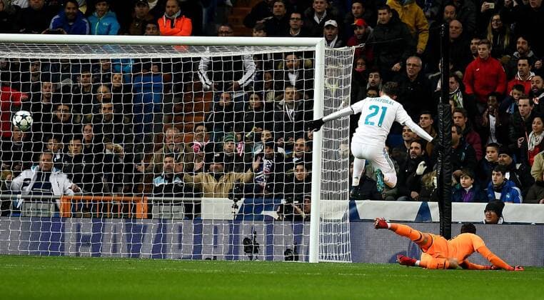 06 12 2017 xfux Football Champions League Real Madrid Borussia Dortmund emspor v Borja Mayoral Real Madrid Roman Buerki Borussia Dortmund Goal scored the goal to 1 0 Madrid