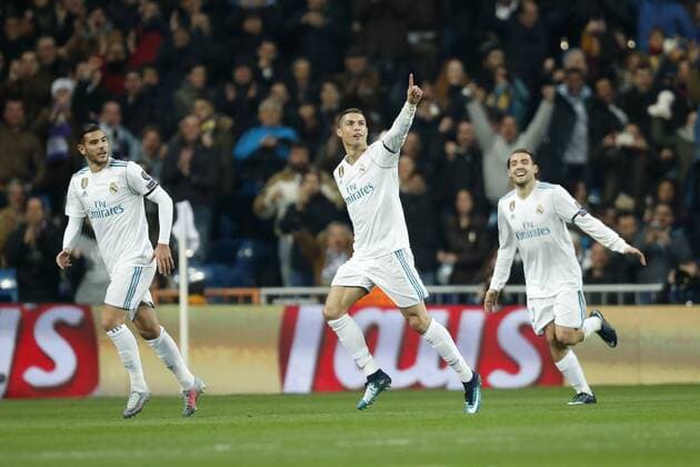 (L-R) Theo Hernandez of Real Madrid, Cristiano Ronaldo of Real Madrid, Mateo Kovacic of Real Madrid during the UEFA Champions League group H match between Real Madrid and Borussia Dortmund on December 06, 2017 at the Santiago Bernabeu stadium in Madrid, Spain. UEFA Champions League 2017 2018 xVIxVIxImagesx xMauricexvanxSteenxIVx 9501558