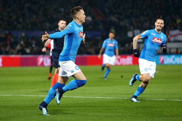 Bilder des Tages - SPORT (l-r) Piotr Zielinski of SSC Napoli, Marek Hamsik of SSC Napoli during the UEFA Champions League group F match between Feyenoord Rotterdam and SSC Napoli at the Kuip on December 06, 2017 in Rotterdam, The Netherlands UEFA Champions League 2017 2018 xVIxVIxImagesx xTomxBodexMultimediaxIVx 9501560