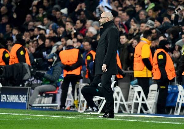 06 12 2017 xfux Football Champions League Real Madrid Borussia Dortmund emspor v l coach Peter Bosz Borussia Dortmund Madrid