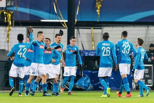 Napoli celebrate the goal of Piotr Zielinski of SSC Napoli during the UEFA Champions League group F match between Feyenoord Rotterdam and SSC Napoli at the Kuip on December 06, 2017 in Rotterdam, The Netherlands UEFA Champions League 2017 2018 xVIxVIxImagesx xGerritxvanxKeulenxIVx 9501587