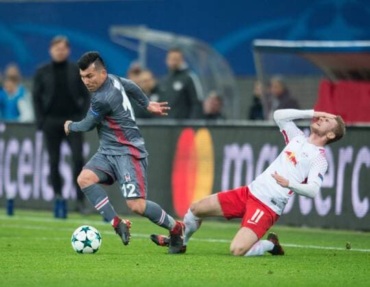 lr Gary Alexis Medel Soto Besiktas Timo Werner L Football international UEFA Champions League Season 2017 2018 Group match RB Leipzig Besiktas Istanbul in Leipzig Germany on 06 12 2017
