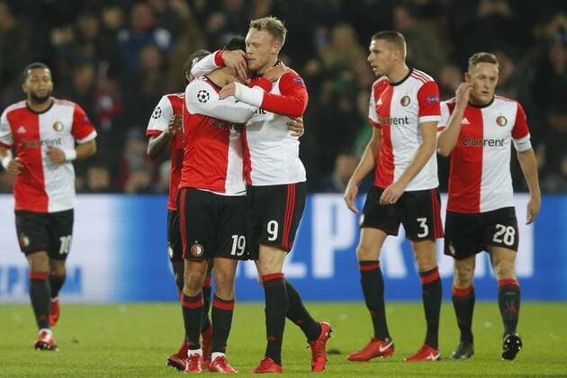 (l-r) Steven Berghuis of Feyenoord, Nicolai Jorgensen of Feyenoord during the UEFA Champions League group F match between Feyenoord Rotterdam and SSC Napoli at the Kuip on December 06, 2017 in Rotterdam, The Netherlands UEFA Champions League 2017 2018 xVIxVIxImagesx xTomxBodexMultimediaxIVx 9501661