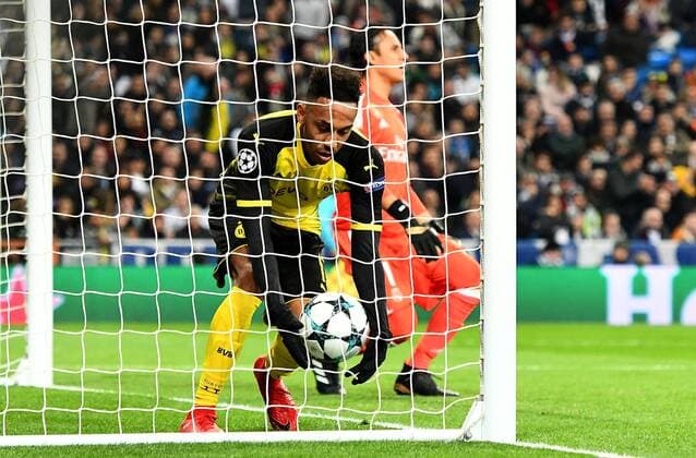 06 12 2017 xfux Football Champions League Real Madrid Borussia Dortmund emspor v l Pierre Emerick Aubameyang Borussia Dortmund Goal and goalscoring Goal celebration celebrate the goal to 2 1 Madrid