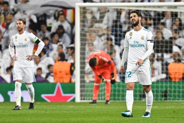Real Madrid v Borussia Dortmund UEFA Champions League Isco of Real Madrid (right) is disappointed after Marcel Schmelzer of Borussia Dortmund scores their first goal to make it Real Madrid 2 Borussia Dortmund 1 during the UEFA Champions League match at the Estadio Santiago Bernabeu, Madrid Content Not Available For UK Newspapers Copyright: xKristianxKanex FIL-11059-0017