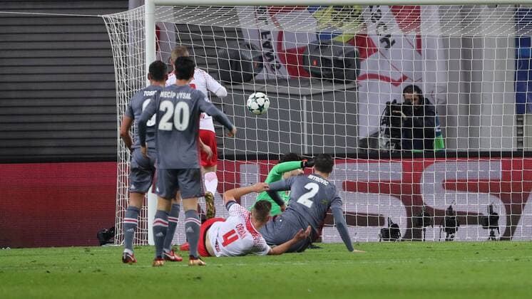 RB Leipzig Besiktas Istanbul Soccer Champions League Leipzig 06 12 2017 Red Bull Arena Soccer UEFA Champions League Group G 6 Gameday Rasenballsport Leipzig vs Besiktas Istanbul Pictured Goal for RB Leipzig The goal of Timo Werner 11 RB Leipzig was not recognized because of an offside position