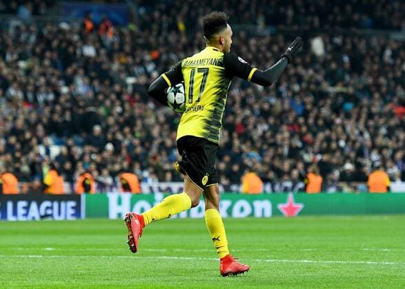 06 12 2017 xfux Football Champions League Real Madrid Borussia Dortmund emspor v l Pierre Emerick Aubameyang Borussia Dortmund goal celebrations Goal celebration celebrate the goal to 2 1 Madrid