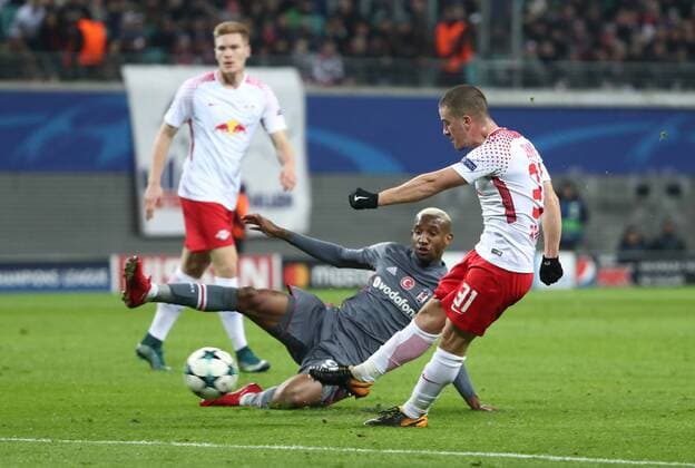 RB Leipzig Besiktas Istanbul Soccer Champions League Leipzig 06 12 2017 Red Bull Arena Soccer UEFA Champions League Group G 6 Gameday RB Leipzig vs Besiktas Istanbul Pictured v l Talisca 94 Besiktas and Diego Demme 31 Leipzig