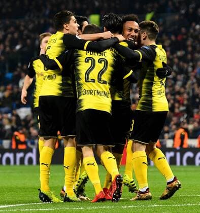 06 12 2017 xfux Football Champions League Real Madrid Borussia Dortmund emspor v l Pierre Emerick Aubameyang Borussia Dortmund and player Borussia Dortmund BVB Torjubel Goal celebration celebrate the goal to 2 2 Madrid