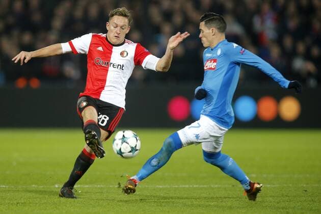 (l-r) Jens Toornstra of Feyenoord, Jose Callejon of SSC Napoli during the UEFA Champions League group F match between Feyenoord Rotterdam and SSC Napoli at the Kuip on December 06, 2017 in Rotterdam, The Netherlands UEFA Champions League 2017 2018 xVIxVIxImagesx xTomxBodexMultimediaxIVx 9502123