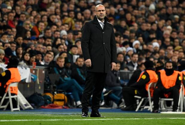 06 12 2017 xfux Football Champions League Real Madrid Borussia Dortmund emspor v l coach Peter Bosz Borussia Dortmund disappointed disappointed looking dissapointed Madrid