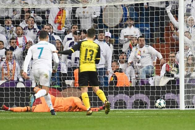 Real Madrid v Borussia Dortmund UEFA Champions League Borussia Dortmund goalkeeper Roman B?rki is beaten by Lucas Vazquez of Real Madrid who scores their third goal to make it Real Madrid 3 Borussia Dortmund 2 during the UEFA Champions League match at the Estadio Santiago Bernabeu, Madrid Content Not Available For UK Newspapers Copyright: xKristianxKanex FIL-11059-0034