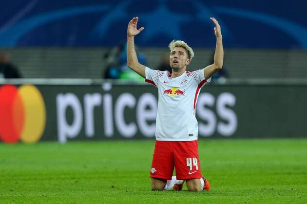 Leipzig Germany 06 12 2017 UEFA Champions League 2017 18 Season Group Stage Group G 6 Gameday RB Leipzig Besiktas Istanbul Kevin Kampl RBL gestures DeFodi507