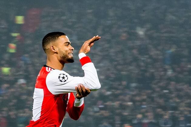 ROTTERDAM - Feyenoord - Napoli , Voetbal , Seizoen 2017 2018 , Champions League , Stadion Feijenoord de Kuip , 06-12-2017 , Feyenoord speler Jeremiah St. Juste scoort de beslissende 2-1 Feyenoord - Napoli  x1848672x