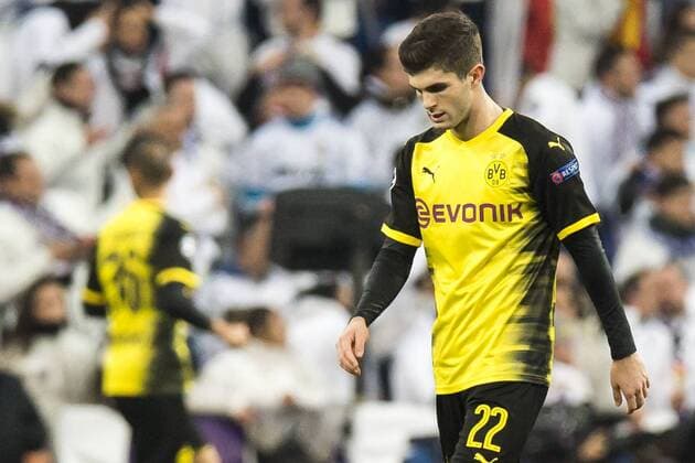 Fußball: Champions League, Saison 2017 2018, Gruppenphase, Gruppe H, Real Madrid - Borussia Dortmund am 06.12.2017 im Estadio Santiago Bernabeu in Madrid (Spanien). Dortmunds Christian Pulisic geht enttäuscht vom Platz. Copyright: xKirchner DavidxInderliedx