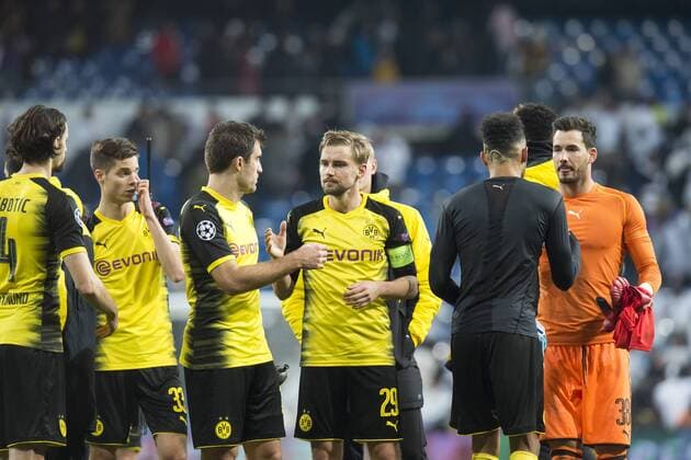 Bilder des Tages - SPORT Fußball: Champions League, Saison 2017 2018, Gruppenphase, Gruppe H, Real Madrid - Borussia Dortmund am 06.12.2017 im Estadio Santiago Bernabeu in Madrid (Spanien). Die Spieler von Borussia Dortmund verabschieden sich von den Fans. Copyright: xKirchner DavidxInderliedx