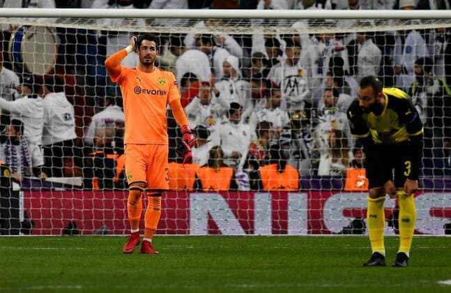 06 12 2017 xfux Football Champions League Real Madrid Borussia Dortmund emporer Roman Buerki Borussia Dortmund disappointed disappointed looking dissapointed Madrid