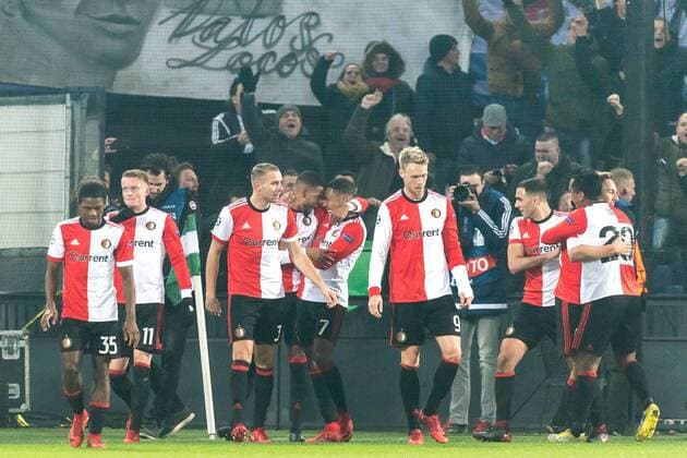 (L-R) Tyrell Malacia of Feyenoord, Sam Larsson of Feyenoord, Sven van Beek of Feyenoord, Jeremiah St. Juste of Feyenoord, Jean-Paul Boetius of Feyenoord, Nicolai Jorgensen of Feyenoord, Sofyan Amrabat of Feyenoord, Jens Toornstra of Feyenoord, Renato Tapia of Feyenoord during the UEFA Champions League group F match between Feyenoord Rotterdam and SSC Napoli at the Kuip on December 06, 2017 in Rotterdam, The Netherlands UEFA Champions League 2017 2018 xVIxVIxImagesx xGerritxvanxKeulenxIVx 9503716