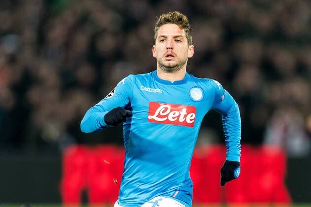 Dries Mertens of SSC Napoli during the UEFA Champions League group F match between Feyenoord Rotterdam and SSC Napoli at the Kuip on December 06, 2017 in Rotterdam, The Netherlands UEFA Champions League 2017 2018 xVIxVIxImagesx xGerritxvanxKeulenxIVx 9503743