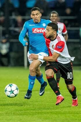 ROTTERDAM - Feyenoord - Napoli , Voetbal , Seizoen 2017 2018 , Champions League , Stadion Feijenoord de Kuip , 06-12-2017 , eindstand 2-1 , Feyenoord speler Tonny Vilhena (r) Feyenoord - Napoli  x1848931x