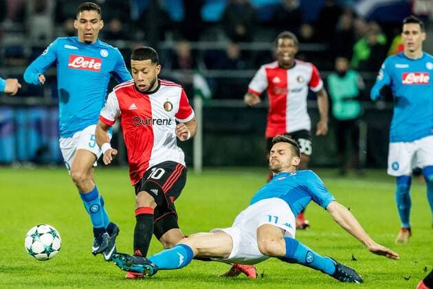 ROTTERDAM - Feyenoord - Napoli , Voetbal , Seizoen 2017 2018 , Champions League , Stadion Feijenoord de Kuip , 06-12-2017 , eindstand 2-1 , tackle van Napoli speler Christian Maggio (r) op Feyenoord speler Tonny Vilhena (l) Feyenoord - Napoli  x1848947x