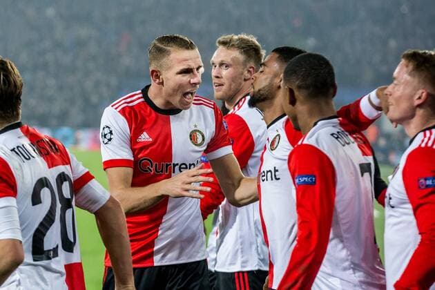 ROTTERDAM - Feyenoord - Napoli , Voetbal , Seizoen 2017 2018 , Champions League , Stadion Feijenoord de Kuip , 06-12-2017 , eindstand 2-1 , Feyenoord speler Sven van Beek feliciteert Feyenoord speler Jeremiah St. Juste (r) Feyenoord - Napoli  x1848952x