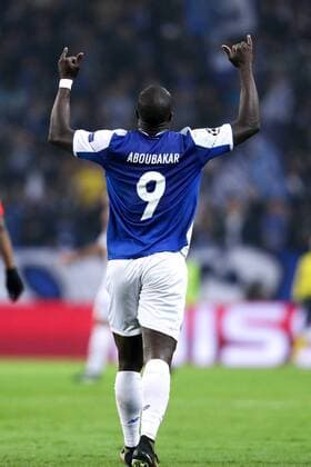 Bilder des Tages - SPORT Fußball, CL, FC Porto - AS Monaco December 6, 2017 - Porto, Porto, Portugal - Porto s Cameroonian forward Vincent Aboubakar celebrates after scoring a goal during the UEFA Champions League Group G match between FC Porto and AS Monaco FC at Dragao Stadium on December 6, 2017 in Porto, Portugal. FC Porto v AS Monaco - UEFA Champions League  - ZUMAn230 20171206_zaa_n230_351 Copyright: xDpix