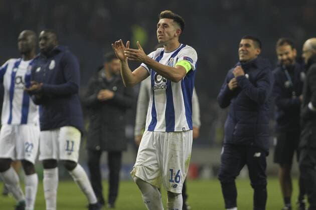 Fußball, CL, FC Porto - AS Monaco December 6, 2017 - Porto, Porto, Portugal - Porto s Mexican midfielder Hector Herrera during the UEFA Champions League Group G match between FC Porto and AS Monaco FC at Dragao Stadium on December 6, 2017 in Porto, Portugal. FC Porto v AS Monaco - UEFA Champions League  - ZUMAn230 20171206_zaa_n230_356 Copyright: xDpix