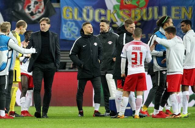 GER UEFA Champions League preliminary round RasenBallsport Leipzig vs Besiktas Istanbul 06 12 17 Leipzig Red Bull Arena GER season 2017 2018 UEFA Champions League Group G RasenBallsport Leipzig vs Besiktas Istanbul pictured Leipzig disappointed after the match, among others Goalkeeper Peter Gulacsi Coach Ralph Hasenhüttl Willi Orban Diego Demme Marcel Halstenberg