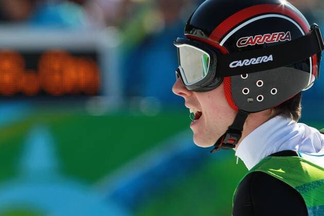 Simon Ammann gewinnt auf der Großschanze seine zweite Goldmedaille - insgesamt seine 4. Goldmedaille bei Olympischen Spielen Olympic Games Olympische Spiele Olympia OS Vancouver 2010 - 20 02 2010 Skispringen Großschanze, Vancouver British Columbia Kanada *** Simon Ammann WINS on the large hill for his second gold medal as a whole its 4 gold medal at Olympic Games Olympic Games Vancouver 2010 20 02 2010 ski jumping large hill Vancouver British Columbia Canada