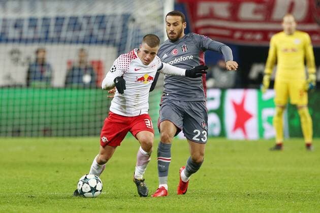 Diego Demme Cenk Tosun action match scene duel sports football football UEFA CL Championsleague mens season 2017 2018 06 12 2017 RB Leipzig RBL vs Besiktas Istanbul