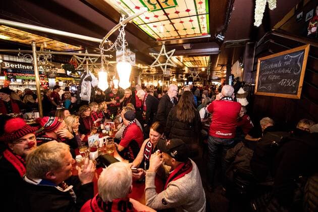 171207 Östersunds most trusted supporters gather at the Alt Berliner Biersalon pub and upload for the football match in the Europa League between Hertha Berlin and Östersund on December 7, 2017 in Berlin  Copyright: PETTERxARVIDSON BB171207PA005
