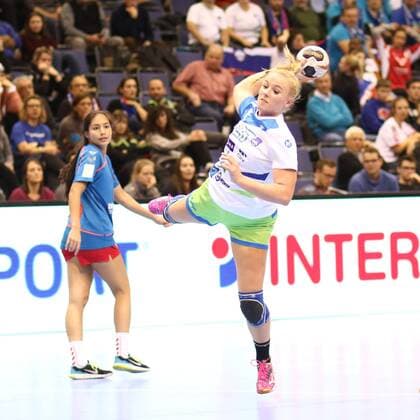 Goal of Alja Vrcek Slovenia Paraguay vs Slovenia Handball Women World Cup 07 12 2017 Trier Copyright: xWeissx Eibner-Pressefotox EP_rws