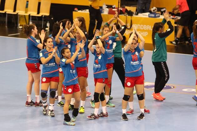 Paraguays team say goodbye after the match against Slovenia Paraguay vs Slovenia Handball Women World Cup 07 12 2017 Trier Copyright: xWeissx Eibner-Pressefotox EP_rws