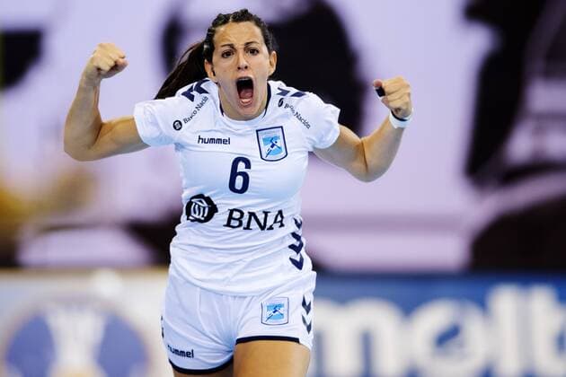 171207 Argentinas Luciana Yael Salvado commends the match between Sweden and Argentina during the World Cup on 7 December 2017 in Bietigheim Bissingen  Copyright: CARLxSANDIN BB171207CS015