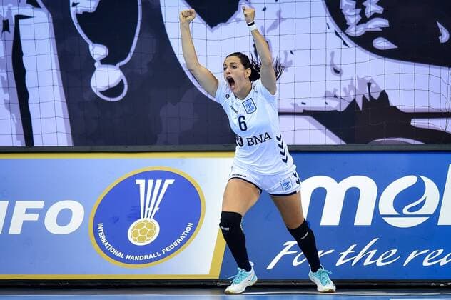Handball, WM Damen, Schweden - Argentinien 2017.12.07 Bietigheim-Bissingen Pilka reczna Mistrzostwa Swiata w pilce recznej kobiet Szwecja - Argentyna N z Luciana Yael Salvado of Argentina celebrates scoring a goal Foto Lukasz Laskowski PressFocus 2017.12.07 Bietigheim-Bissingen IHF Women s Handball World Championship WM Weltmeisterschaft Sweden v Argentina Luciana Yael Salvado of Argentina celebrates scoring a goal Credit: Lukasz Laskowski PressFocus NEWSPIX.PL --- Newspix.pl  20171207_LUK_210