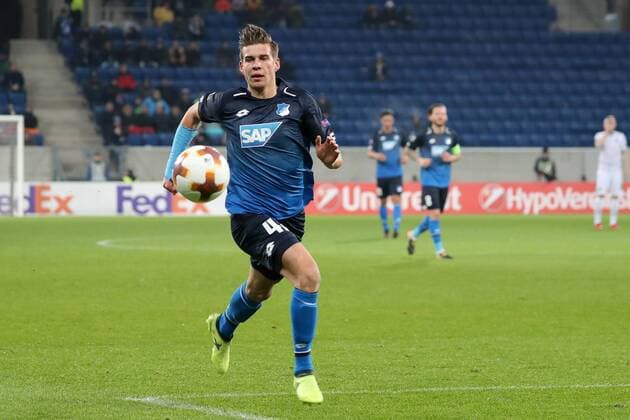 Alexander Rossipal Hoffenheim 42 on the ball Spielzene Freisteller Full Body Single Action Action Football UEFA Europa League TSG 1899 Hoffenheim PFK Ludogorez Razgrad 1945 xozx