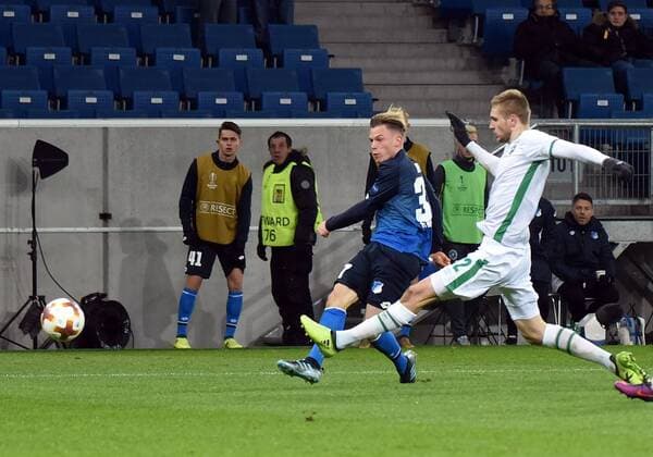 07 12 2017 xhbx TSG 1899 Hoffenheim Rasgrad emspor v 1 Robin Hack TSG 1899 Hoffenheim Igor Plastun Ludogorets Rasgrad Sinsheim