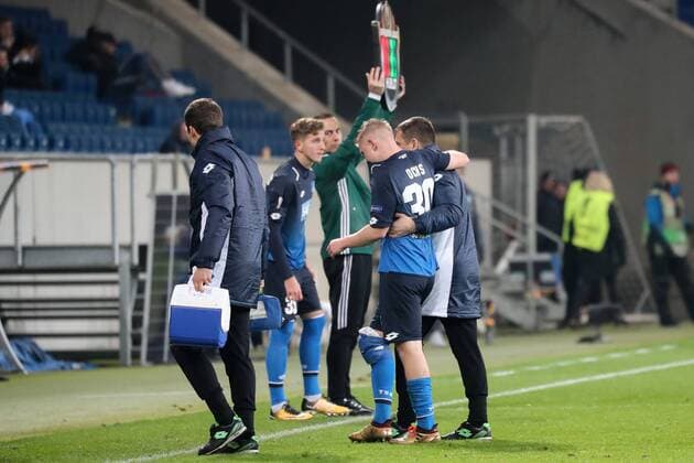 Philipp Ochs Hoffenheim 30 has to be substituted and is injured injured injury injured sporting injury Soccer UEFA Europa League TSG 1899 Hoffenheim PFK Ludogorez Razgrad 1945 xozx