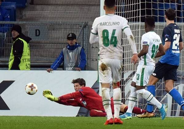 07 12 2017 xhbx Soccer Europa League TSG 1899 Hoffenheim Rasgrad emspor v Gregor Kobel TSG 1899 Hoffenheim Sinsheim