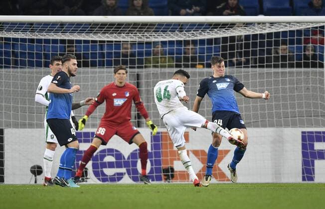 Scoring space Goal scene Shot Goal Action Torchance Marcelinho PFC Ludogorets Razgrad blocked by Justin Hoogma TSG 1899 Hoffenheim TSG 1899 Hoffenheim vs PFC Ludogorets Razgrad Europa League 07 12 2017 TSG 1899 Hoffenheim vs PFC Ludogorets Razgrad