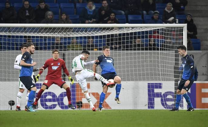 Scoring space Goal scene Shot Goal Action Torchance Marcelinho PFC Ludogorets Razgrad blocked by Justin Hoogma TSG 1899 Hoffenheim TSG 1899 Hoffenheim vs PFC Ludogorets Razgrad Europa League 07 12 2017 TSG 1899 Hoffenheim vs PFC Ludogorets Razgrad